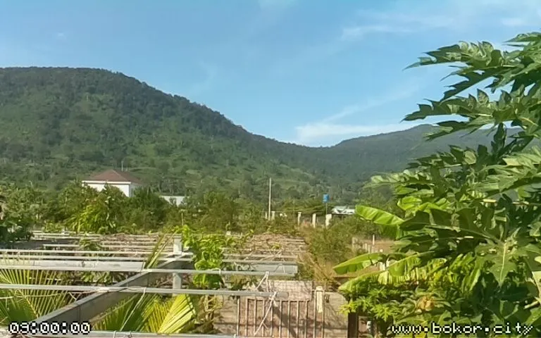 View from a holiday home at the foot of Bokor Mountain