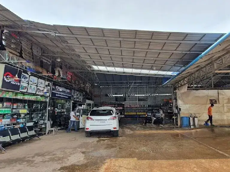 ナリス 333 洗車場