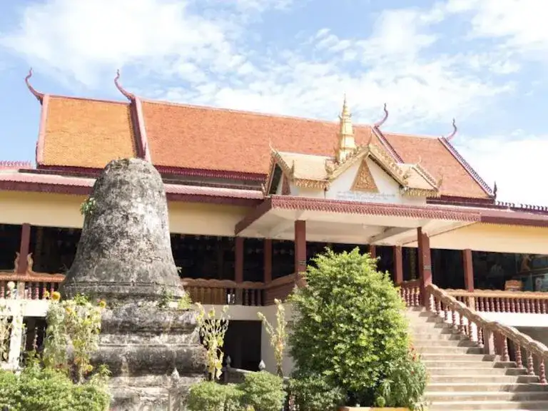 Wat Kirisophea