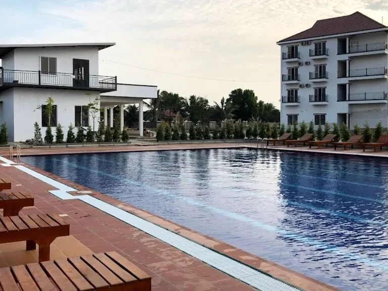 Hotel Paradies